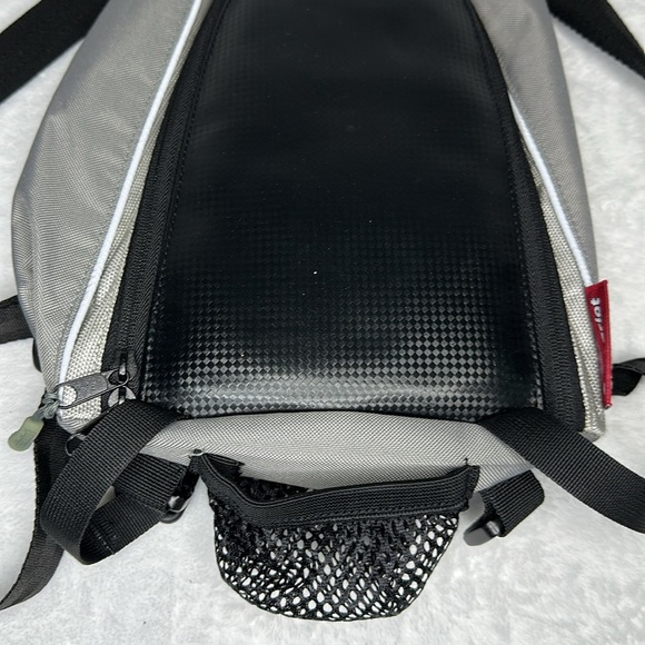 Chariot Bike Carrier Backpack Trailer Handlebar Pack - Picture 4 of 8